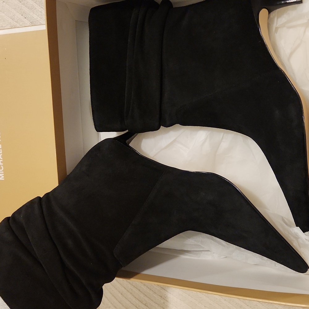 Black Suede Kitten Pointed Down Heeled Bootie Boots
